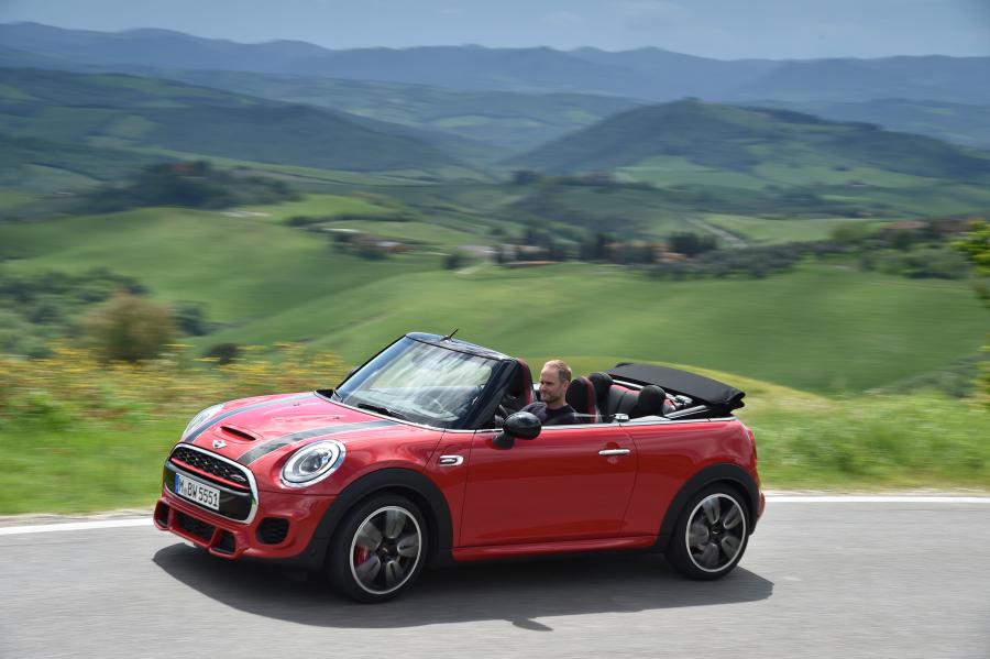  Mini Cooper S JCW Cabrio 2016 года  (фото 93 из 104)